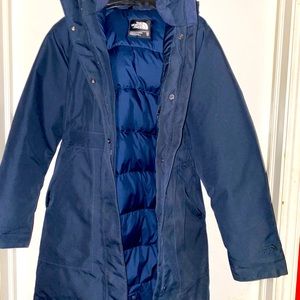 Hooded insulated parka